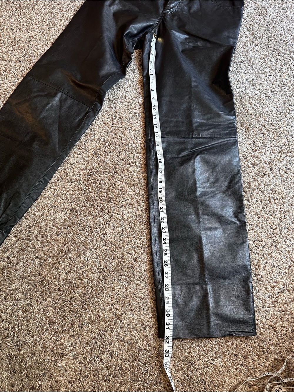 Women’s Vintage J.Palo Black Leather Pants. Classic Straight Fit - Picture 9 of 13